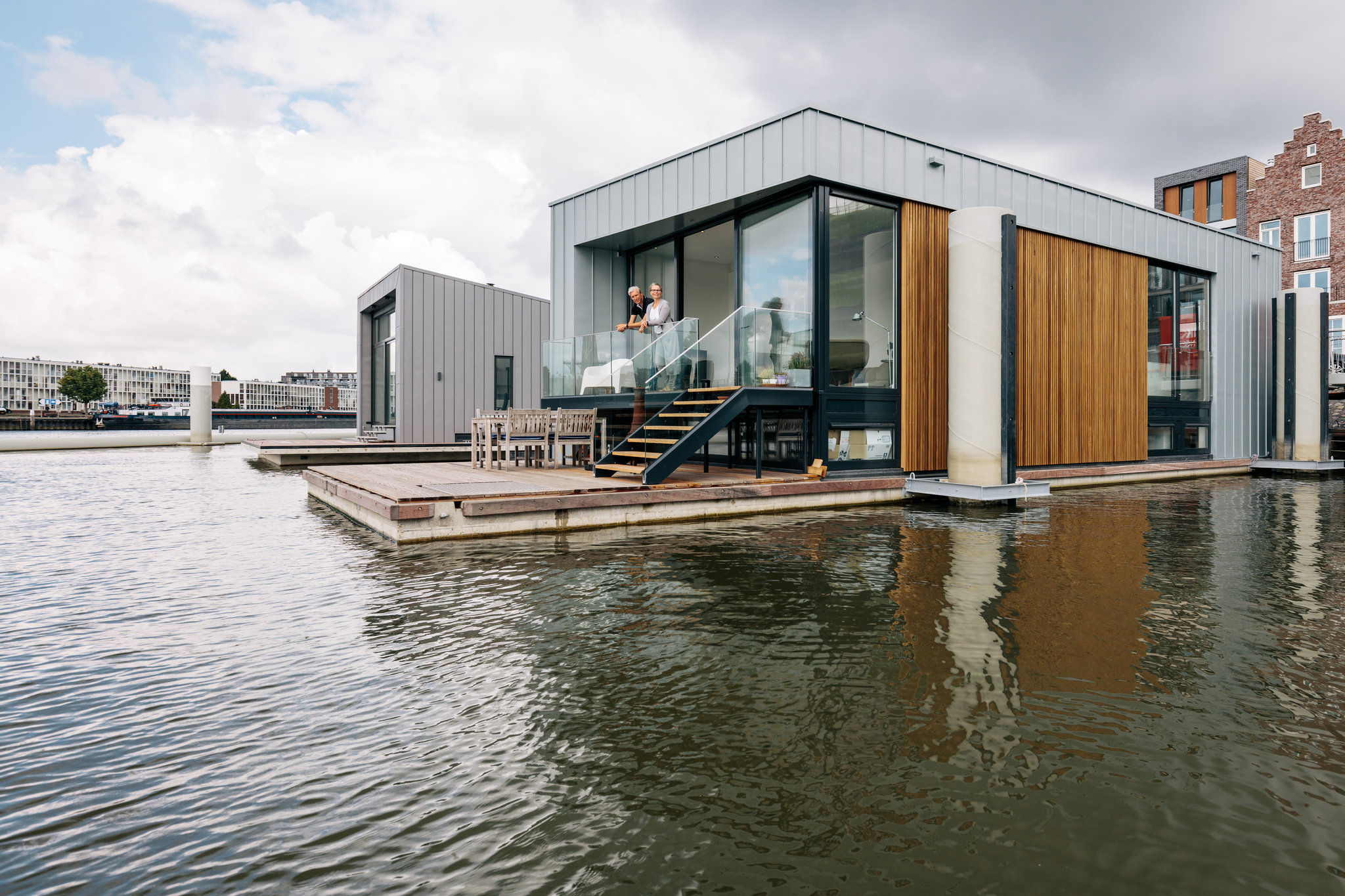 Floating House Projects